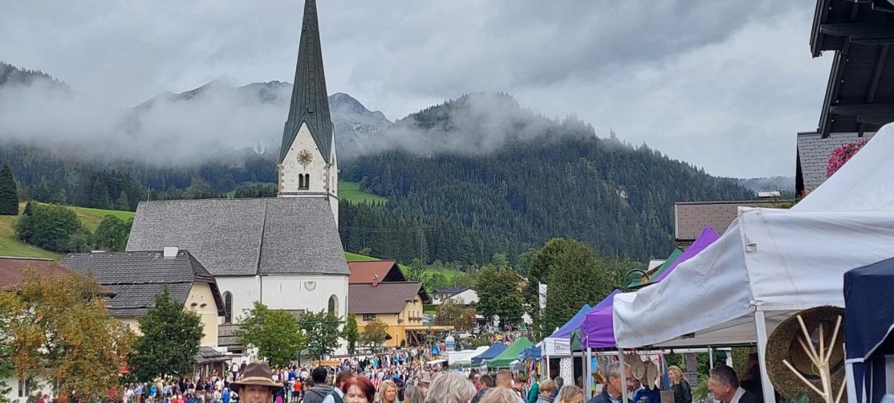Appartements Haus Bergland Sankt Martin am Tennengebirge Exteriör bild