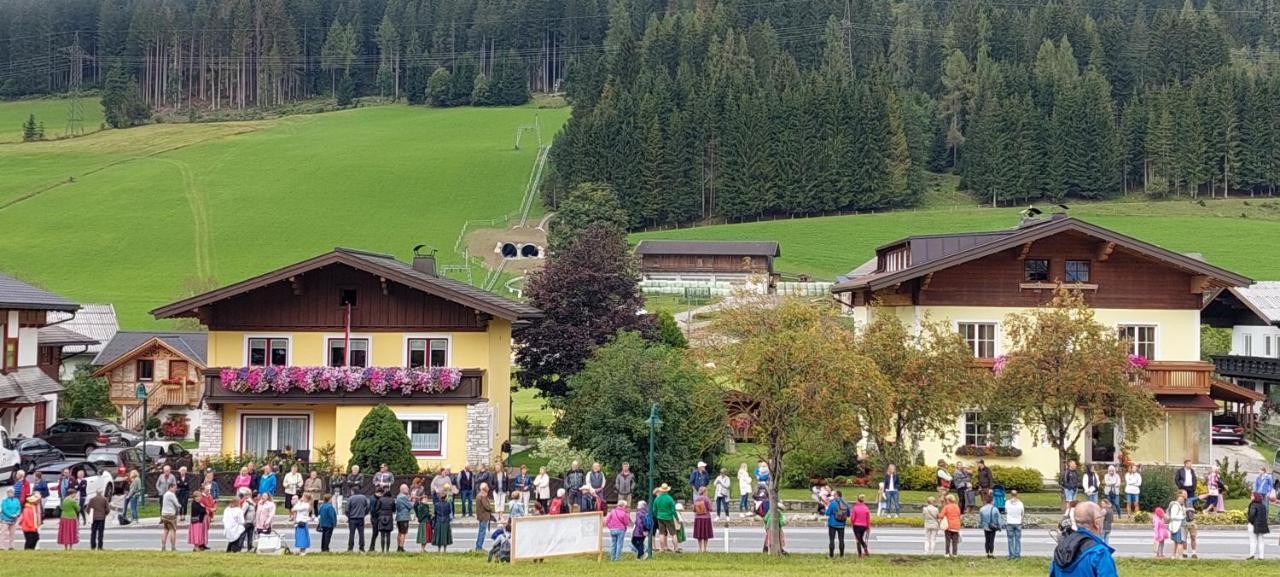 Appartements Haus Bergland Sankt Martin am Tennengebirge Exteriör bild